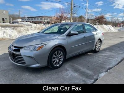 2017 Toyota Camry Hybrid XLE - Photo 9