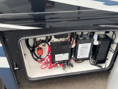 2026 Fleetwood DISCOVERY LXE - Photo 17