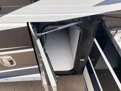 2026 Fleetwood DISCOVERY LXE - Photo 7