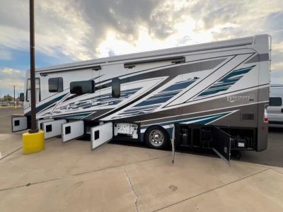 2026 Fleetwood DISCOVERY LXE - Photo 12