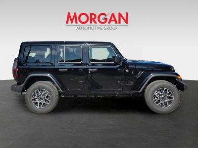 2025 Jeep Wrangler — photo 7 view