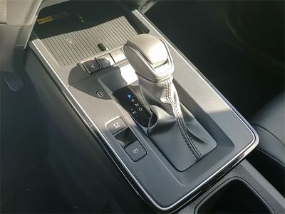 2026 Toyota Corolla Cross - Photo 18