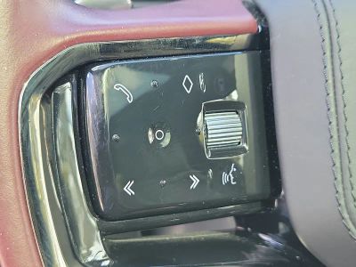 2024 Land Rover Range Rover Velar — photo 26 view