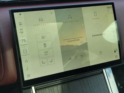 2024 Land Rover Range Rover Velar — photo 29 view