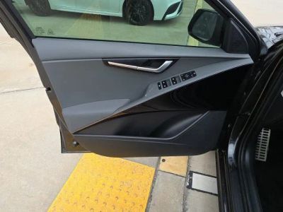 2023 Kia Niro — photo 11 view