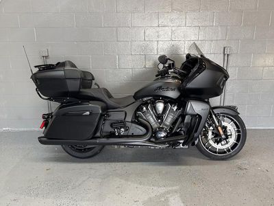 2025 Indian Motorcycle Pursuit Dark Horse w/PowerBand Audio Black Smoke - Photo 7