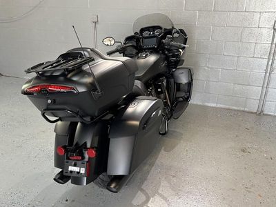 2025 Indian Motorcycle Pursuit Dark Horse w/PowerBand Audio Black Smoke - Photo 6