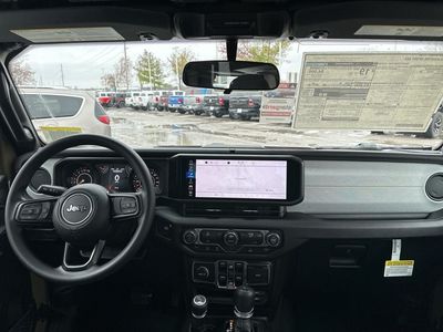 2026 Jeep Gladiator — photo 13 view