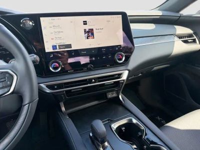 2026 Lexus RX — photo 29 view