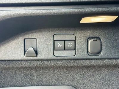 2026 Lexus RX — photo 13 view