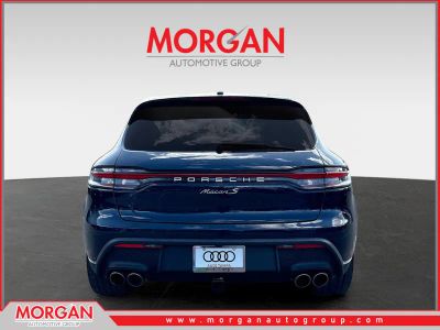 2022 Porsche Macan — interior view