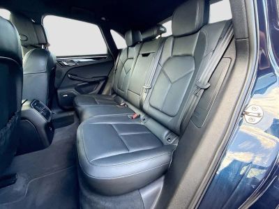 2022 Porsche Macan — photo 21 view