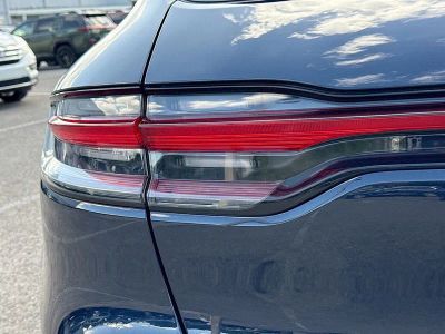 2022 Porsche Macan — photo 10 view