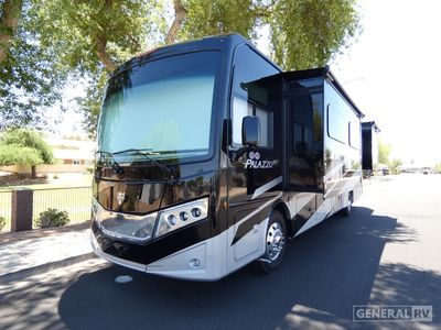 2026 Thor Motor Coach Palazzo GT - Photo 2