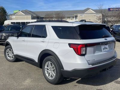 2026 Ford Explorer — detail view
