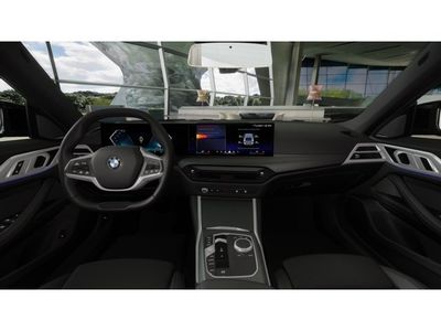 2026 BMW i4 - Photo 10