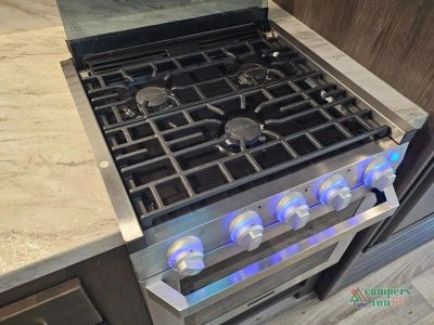 2019 Keystone RV Outback Ultra Lite — photo 15 view