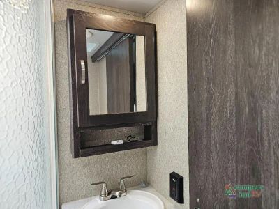 2019 Keystone RV Outback Ultra Lite — photo 46 view