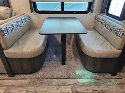2019 Keystone RV Outback Ultra Lite — photo 28 view