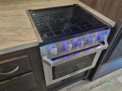 2019 Keystone RV Outback Ultra Lite — photo 14 view