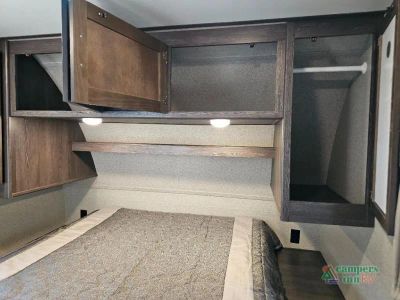 2019 Keystone RV Outback Ultra Lite — photo 42 view