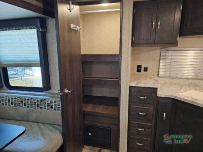 2019 Keystone RV Outback Ultra Lite — photo 26 view