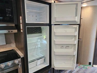 2019 Keystone RV Outback Ultra Lite — photo 25 view