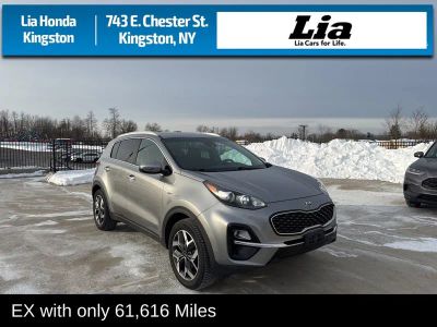 2020 Kia Sportage EX - Photo 2