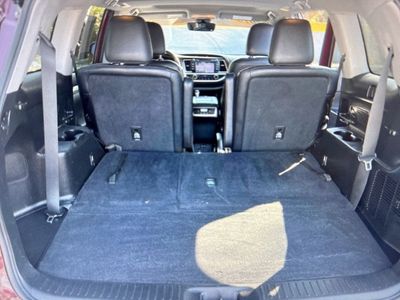 2019 Toyota Highlander - Photo 1