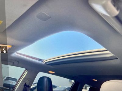 2019 Toyota Highlander - Photo 4