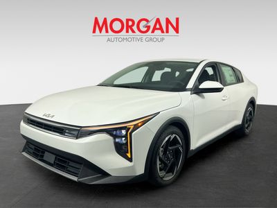 2025 Kia K4 - Photo 2