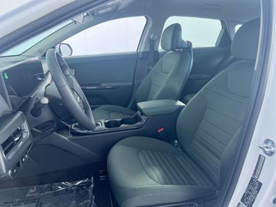 2025 Kia K4 - Photo 14