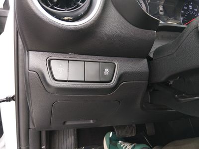 2024 Kia Forte - Photo 13