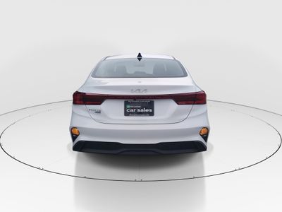 2024 Kia Forte - Photo 6