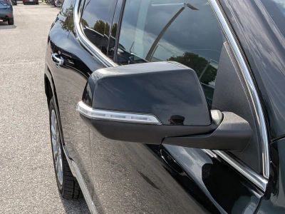 2023 GMC Acadia — photo 12 view