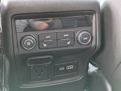 2023 GMC Acadia — photo 16 view