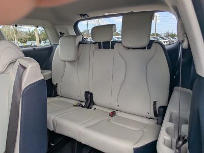 2026 Kia Carnival Hybrid — photo 19 view