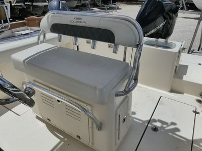 2022 Cobia 237 Center Console - Photo 13