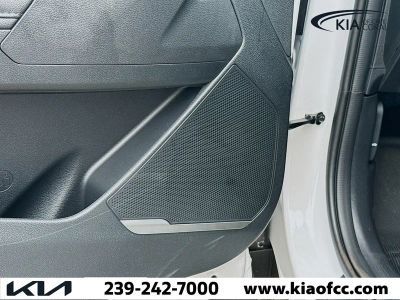 2026 Kia Sportage — photo 22 view