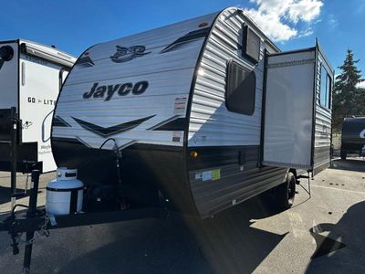 2024 Jayco Jay Flight SLX - Photo 3