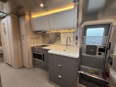 2022 Airstream Globetrotter - Photo 11