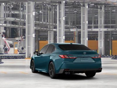 2026 Toyota Camry - Photo 9
