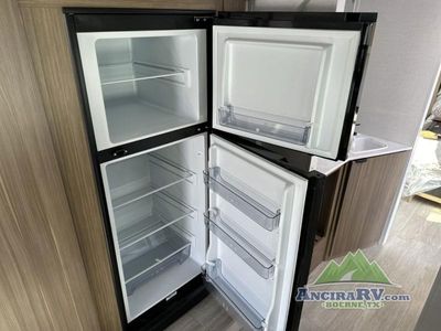 2025 Forest River RV Wildwood X-Lite - Photo 12