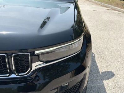 2023 Jeep Grand Cherokee 4xe — photo 9 view