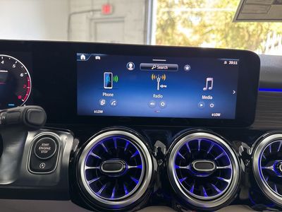 2026 Mercedes-Benz GLB — photo 34 view