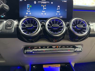 2026 Mercedes-Benz GLB — photo 35 view