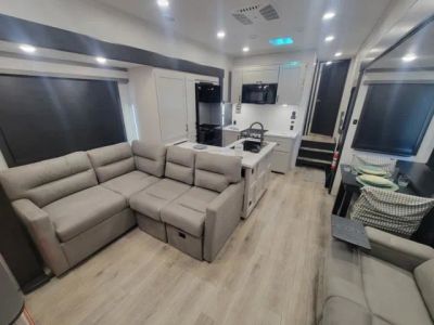2026 Jayco Seismic Toy Hauler - Photo 18