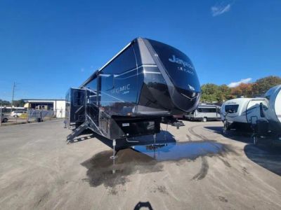 2026 Jayco Seismic Toy Hauler - Photo 7