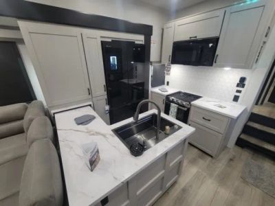 2026 Jayco Seismic Toy Hauler - Photo 14