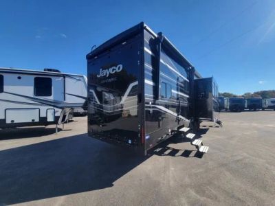 2026 Jayco Seismic Toy Hauler - Photo 5